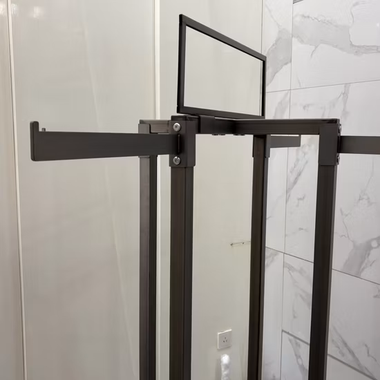 고품질 바닥 스탠딩 모터 오일 디스플레이 랙 오일 병 전시 스탠드 선반